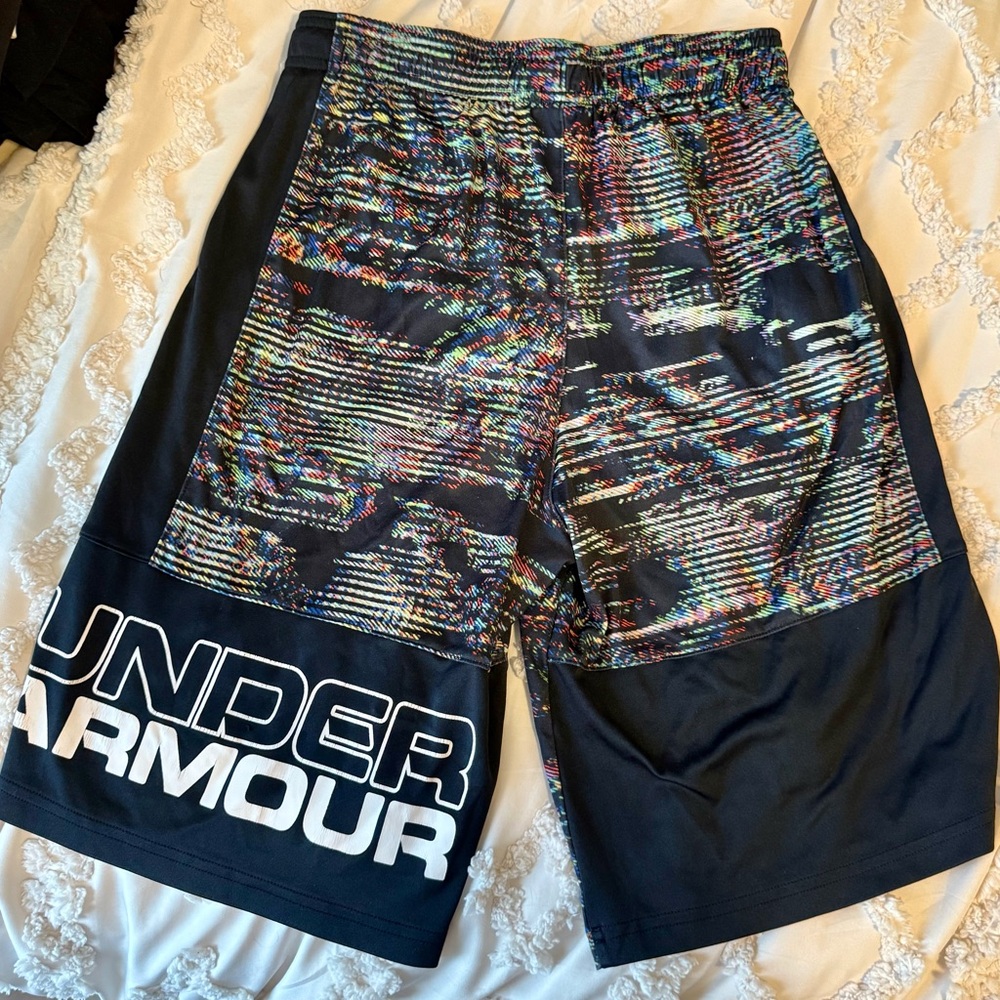 Boys Under Armour Black and Multicolor Graphic Shorts Youth Large
